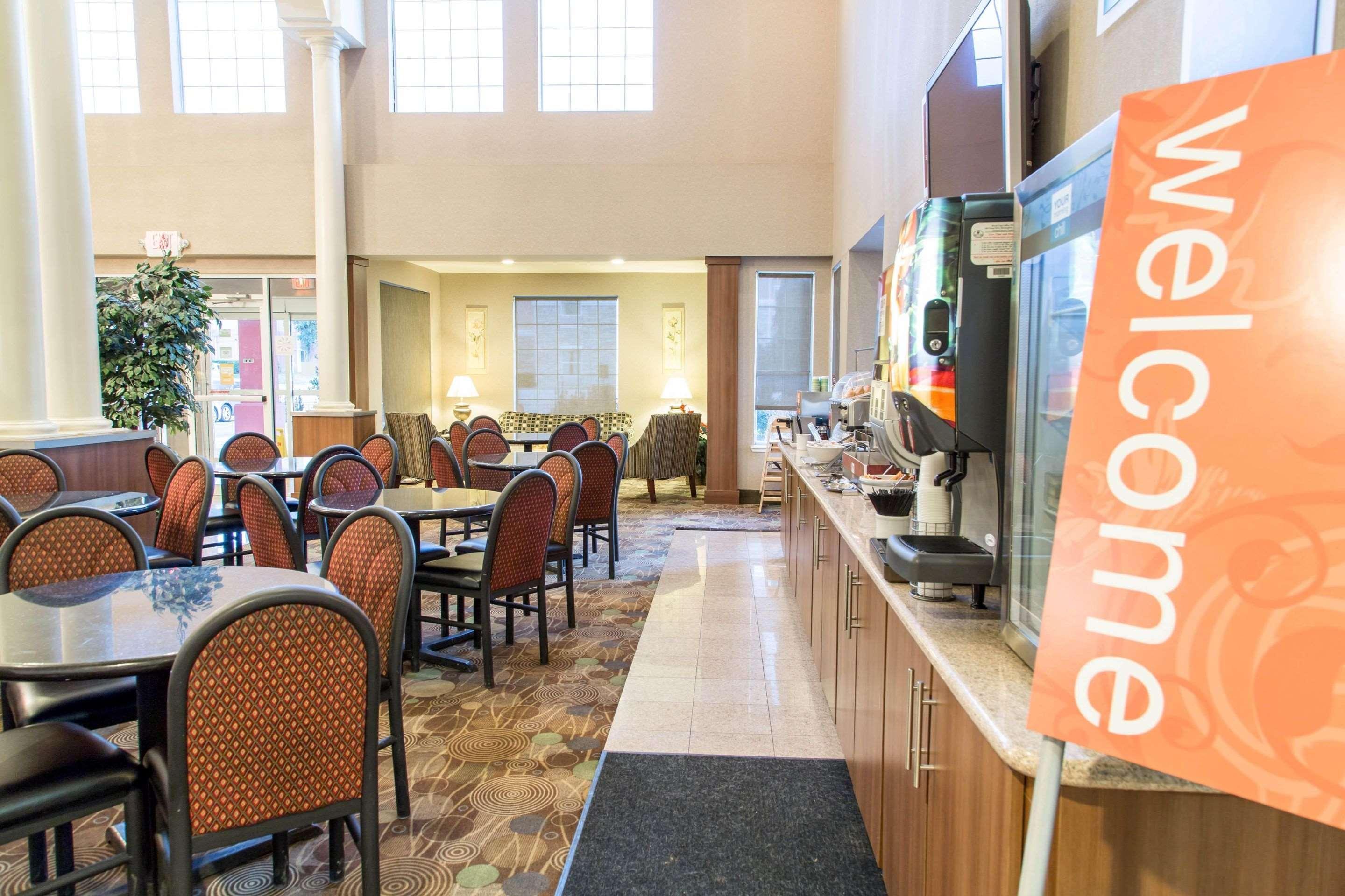 Restaurant Comfort Suites Fort Worth North Fossil Creek