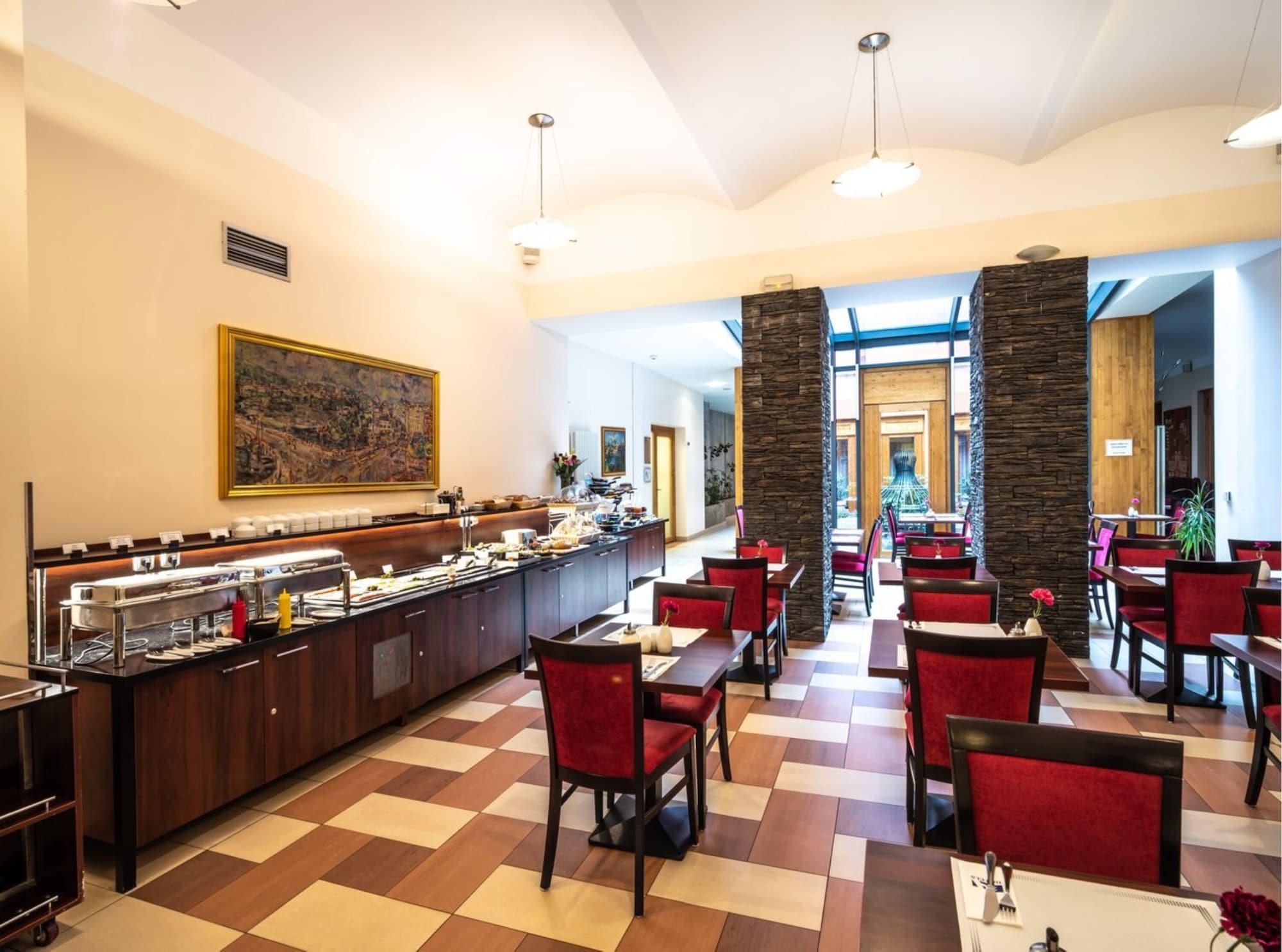 Restaurant EA Embassy Prague Hotel