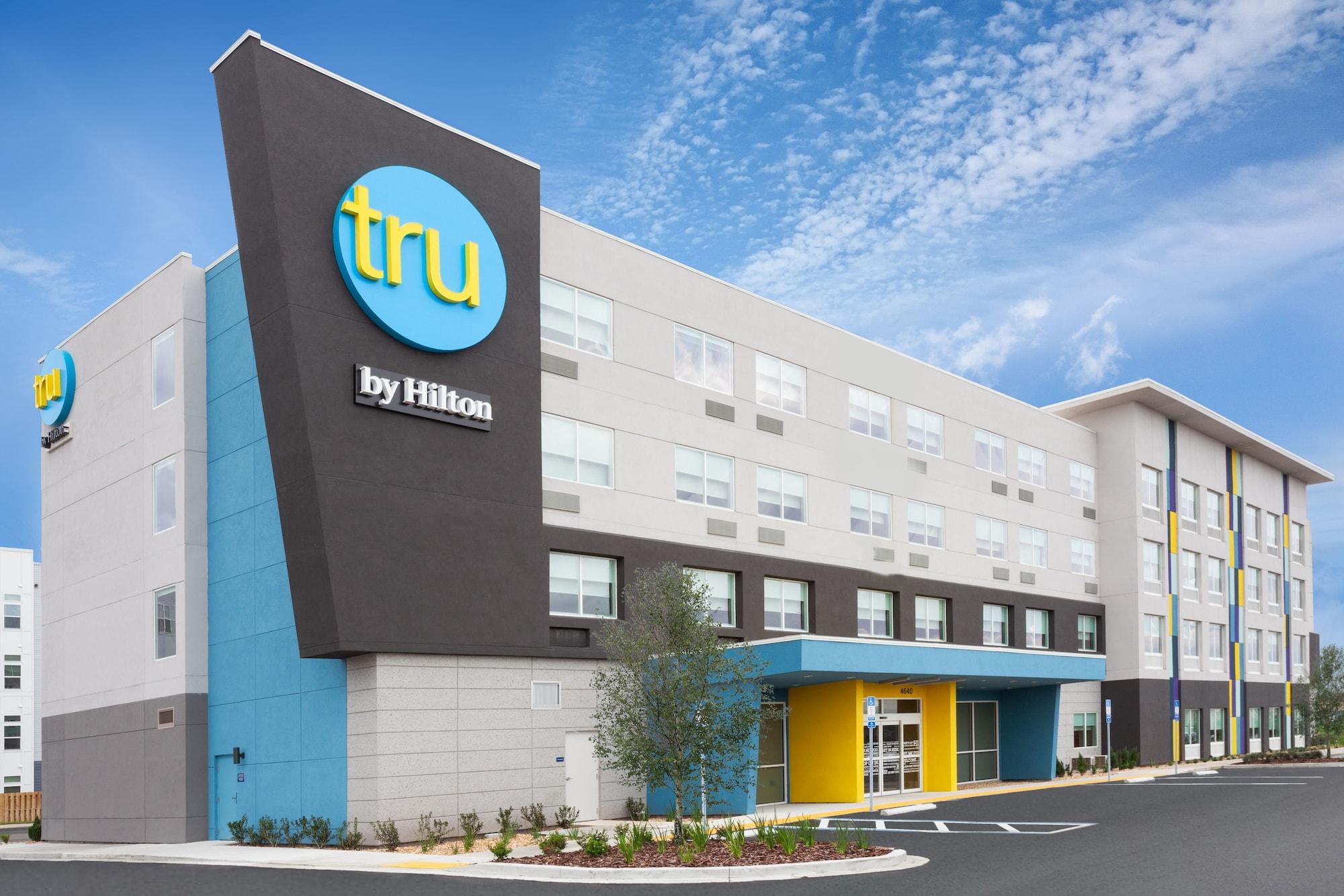 Vista Exterior Tru By Hilton Jacksonville St Johns Town Center