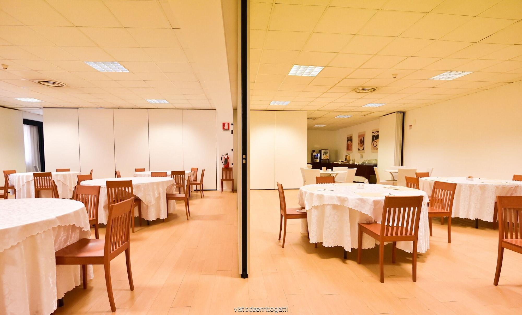 Sala de Reuniones Standard Hotel Udine