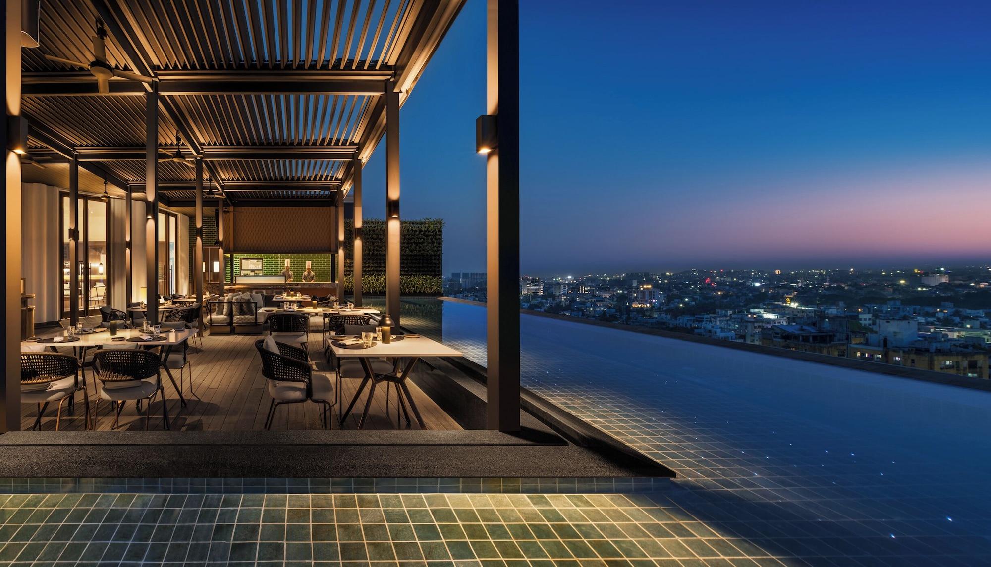 Restaurant The Residency Towers