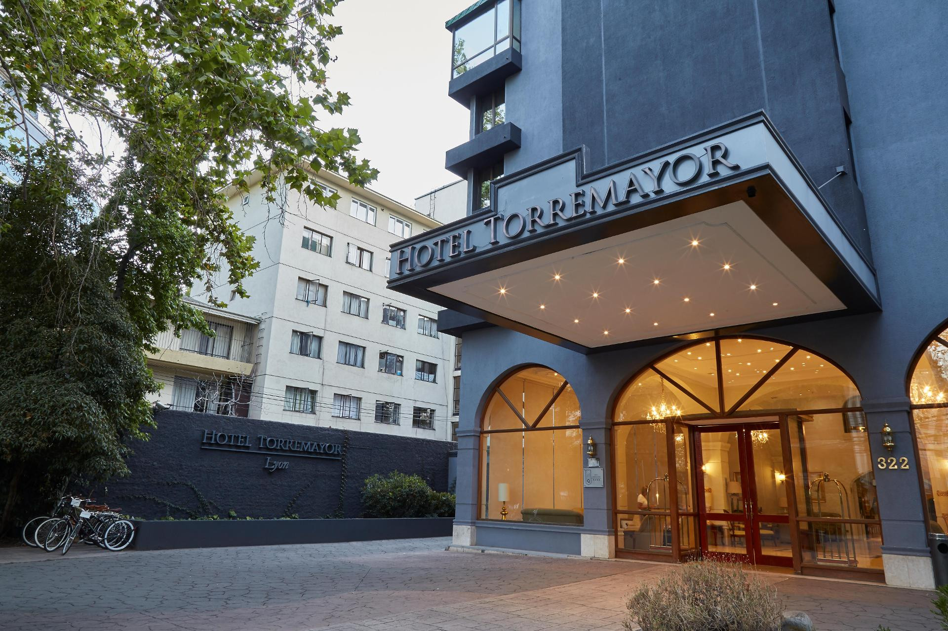 Vista Exterior Hotel Torremayor Lyon