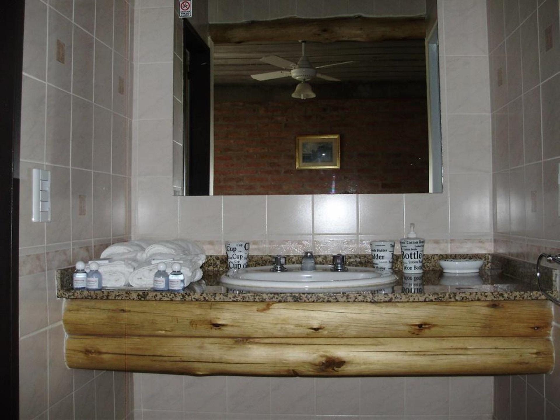 Equipamiento de Habitación Atahualpa Mi Posada