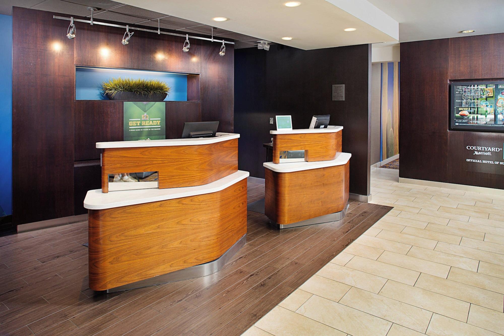 Vista Lobby Courtyard by Marriott Houston Westchase