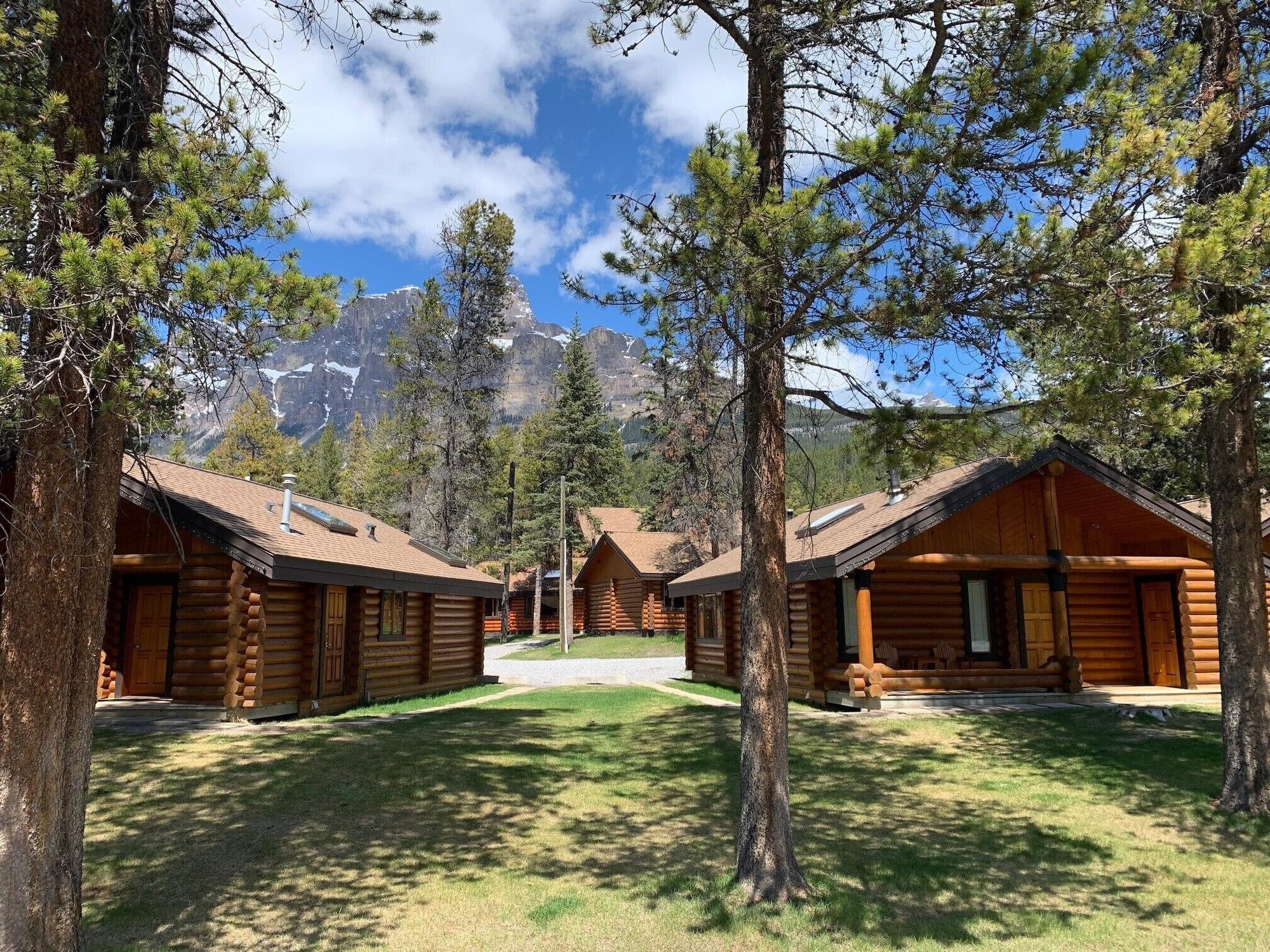 Vista Exterior Castle Mountain Chalets