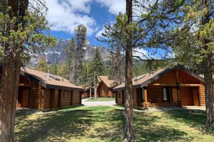 Alojamiento - Castle Mountain Chalets