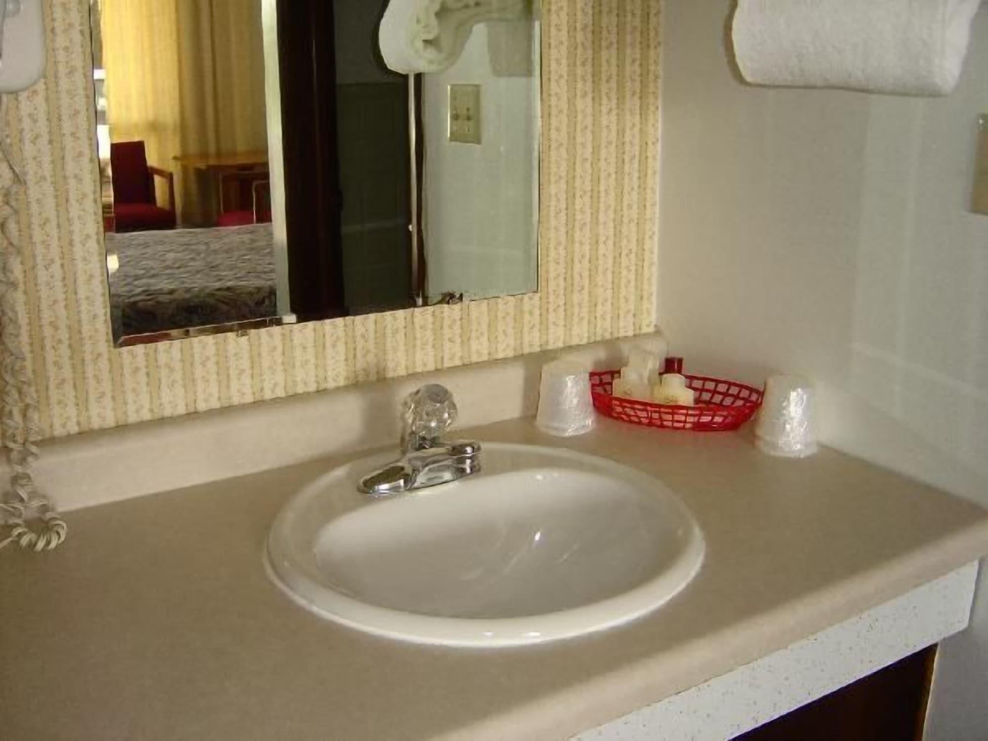 Equipamiento de Habitación Viking Jr. Motel