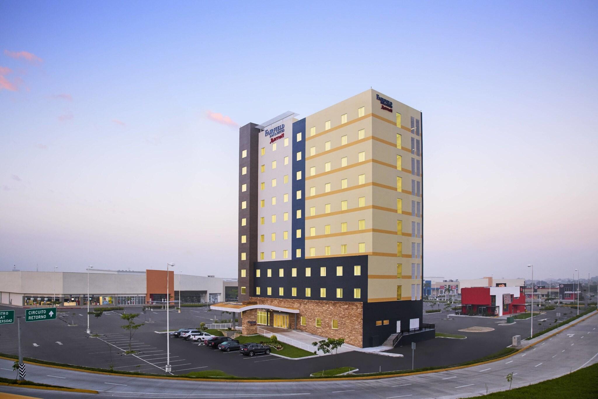 Vista Exterior Fairfield Inn & Suites by Marriott Villahermosa Tabasco