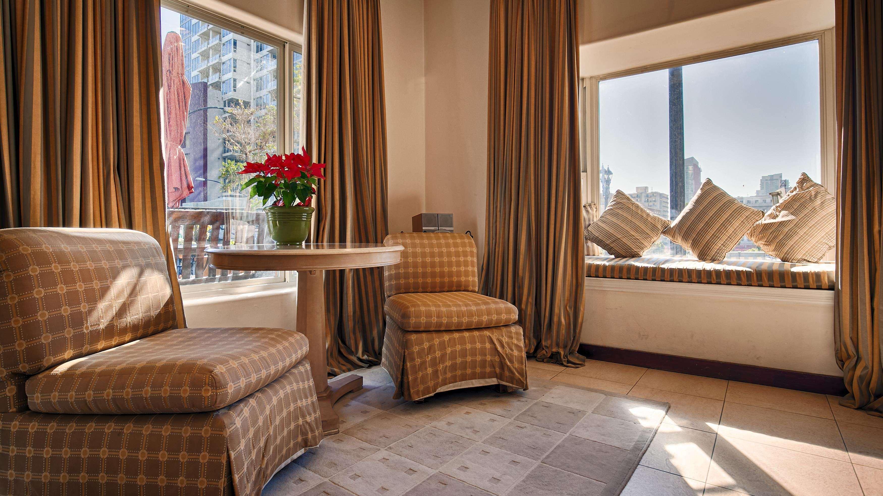 Vista Lobby Best Western Downtown San Diego