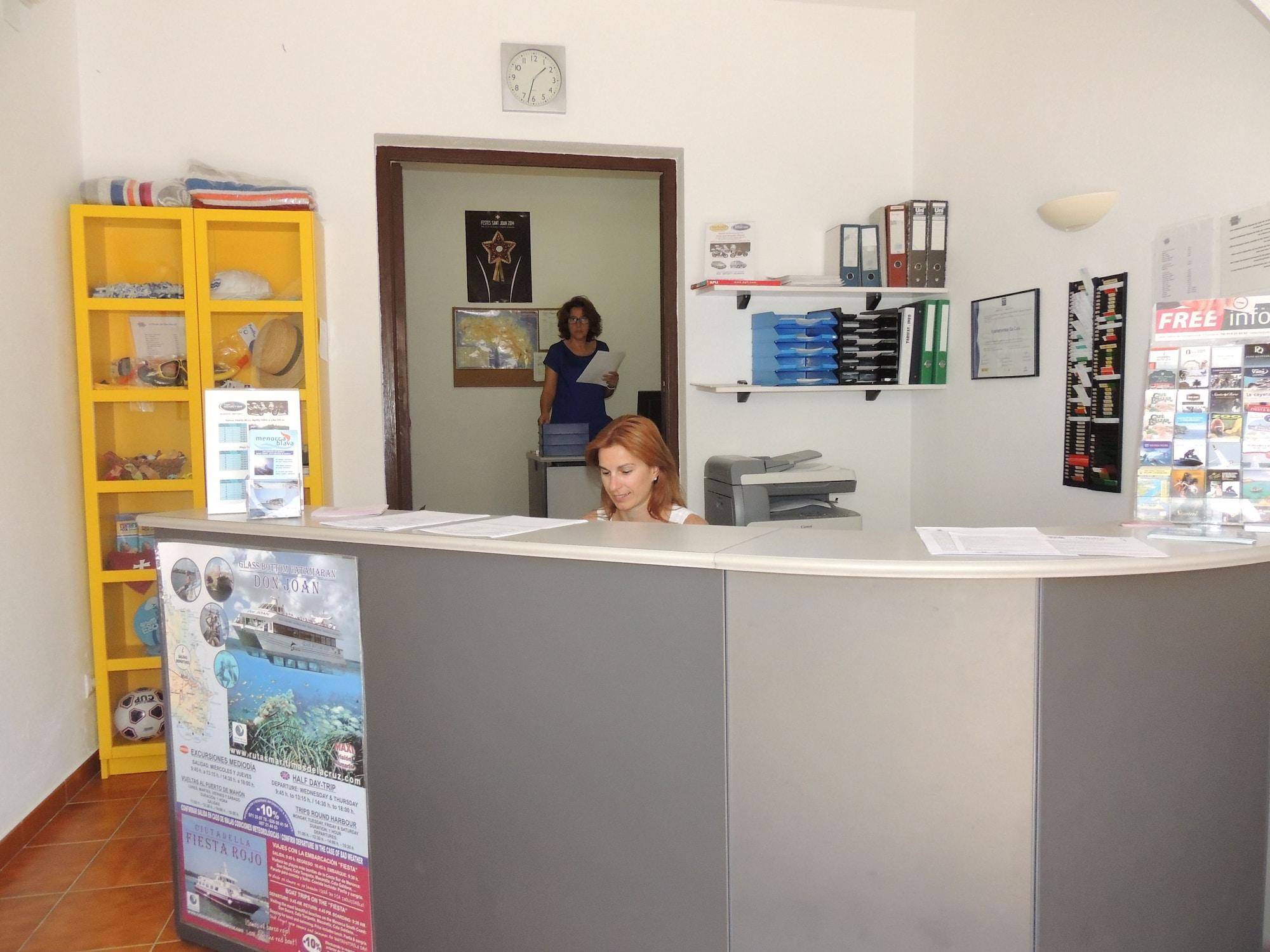 Vista Lobby Apartamentos Sa Cala