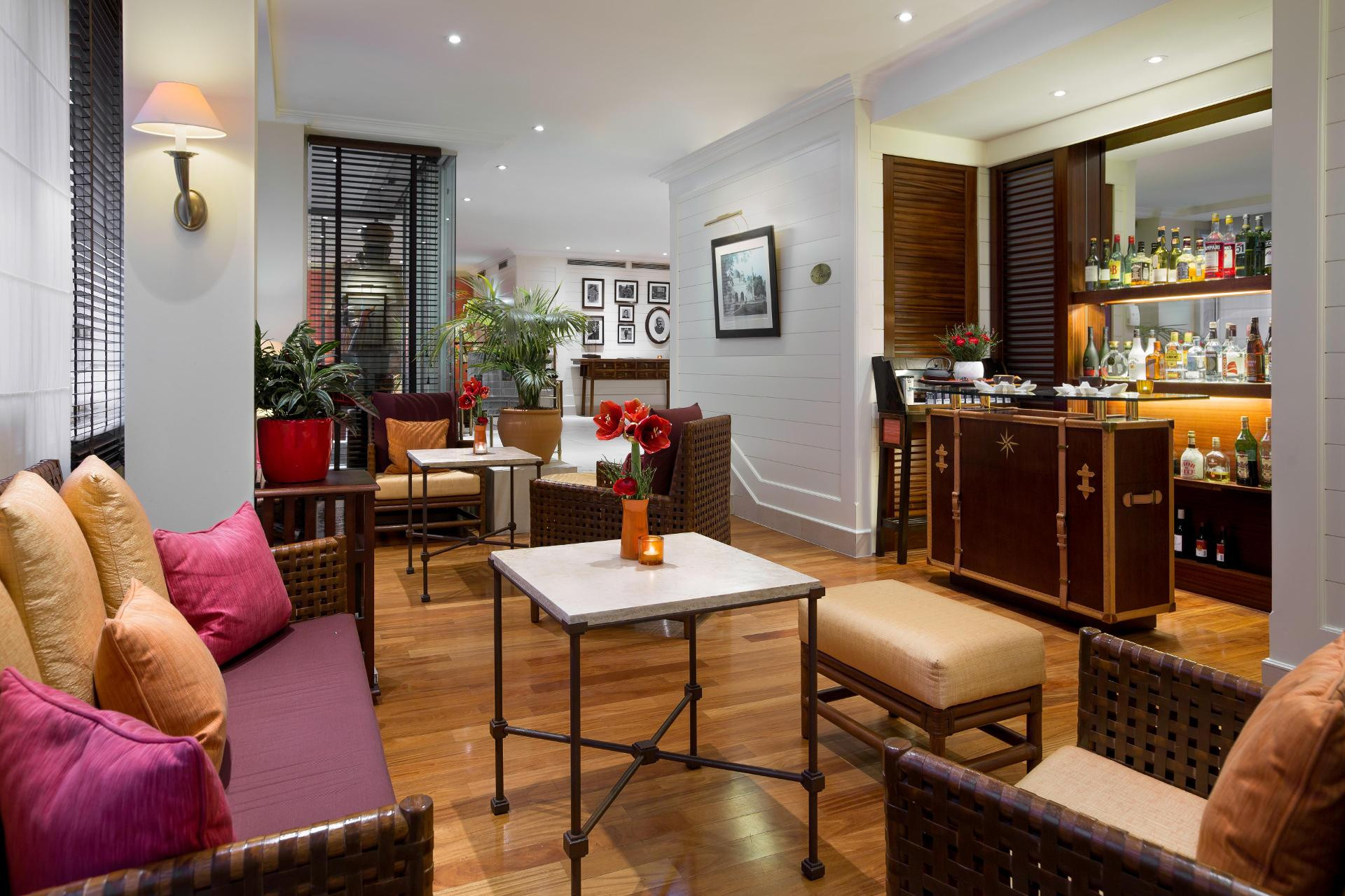 Bar/Salón Kipling Manotel