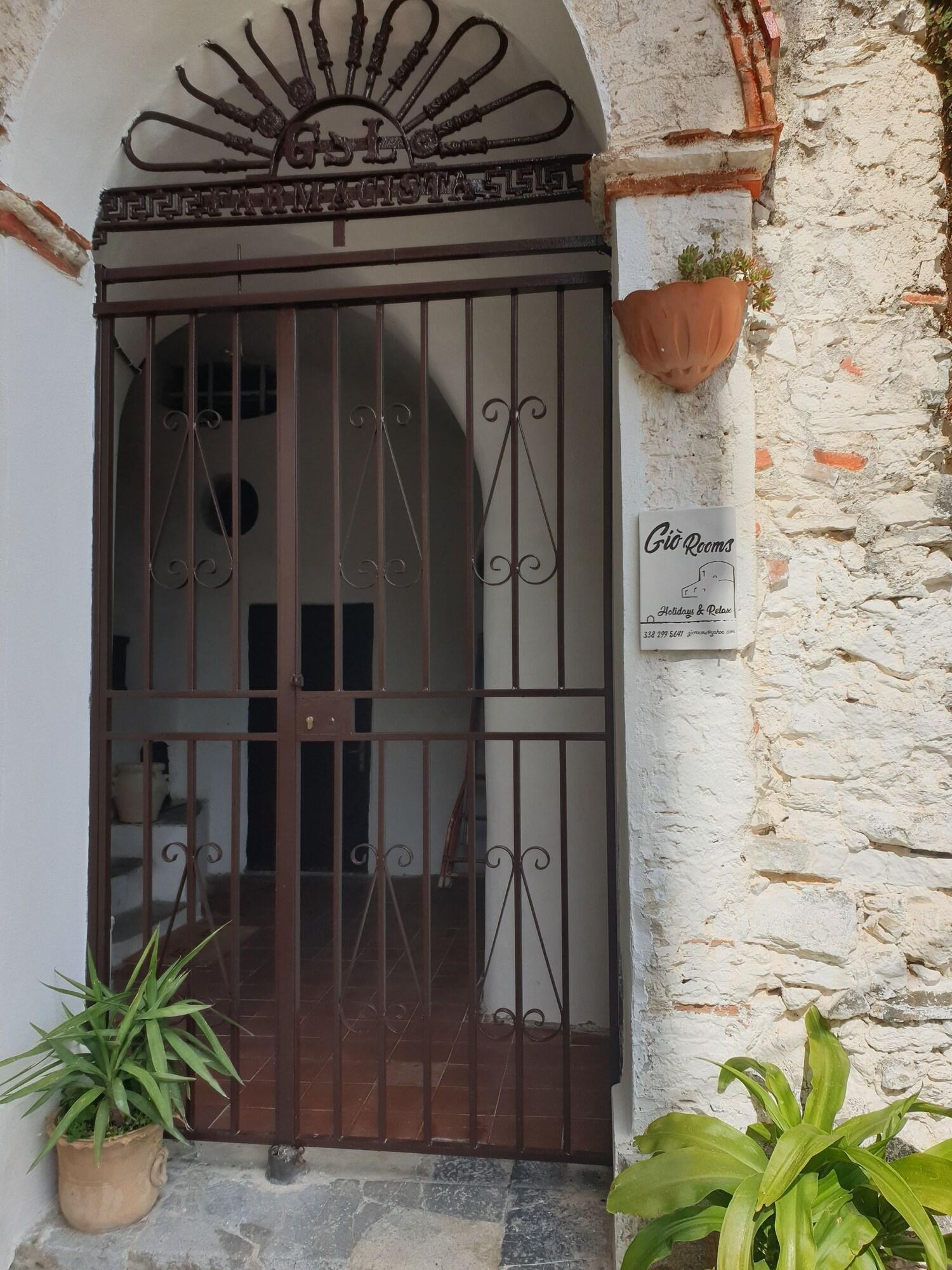 Vista Exterior Giò Rooms