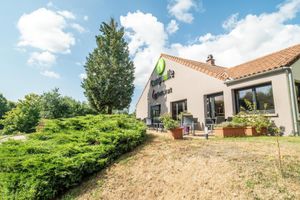 Alojamiento - Campanile NATURE - Limoges Nord