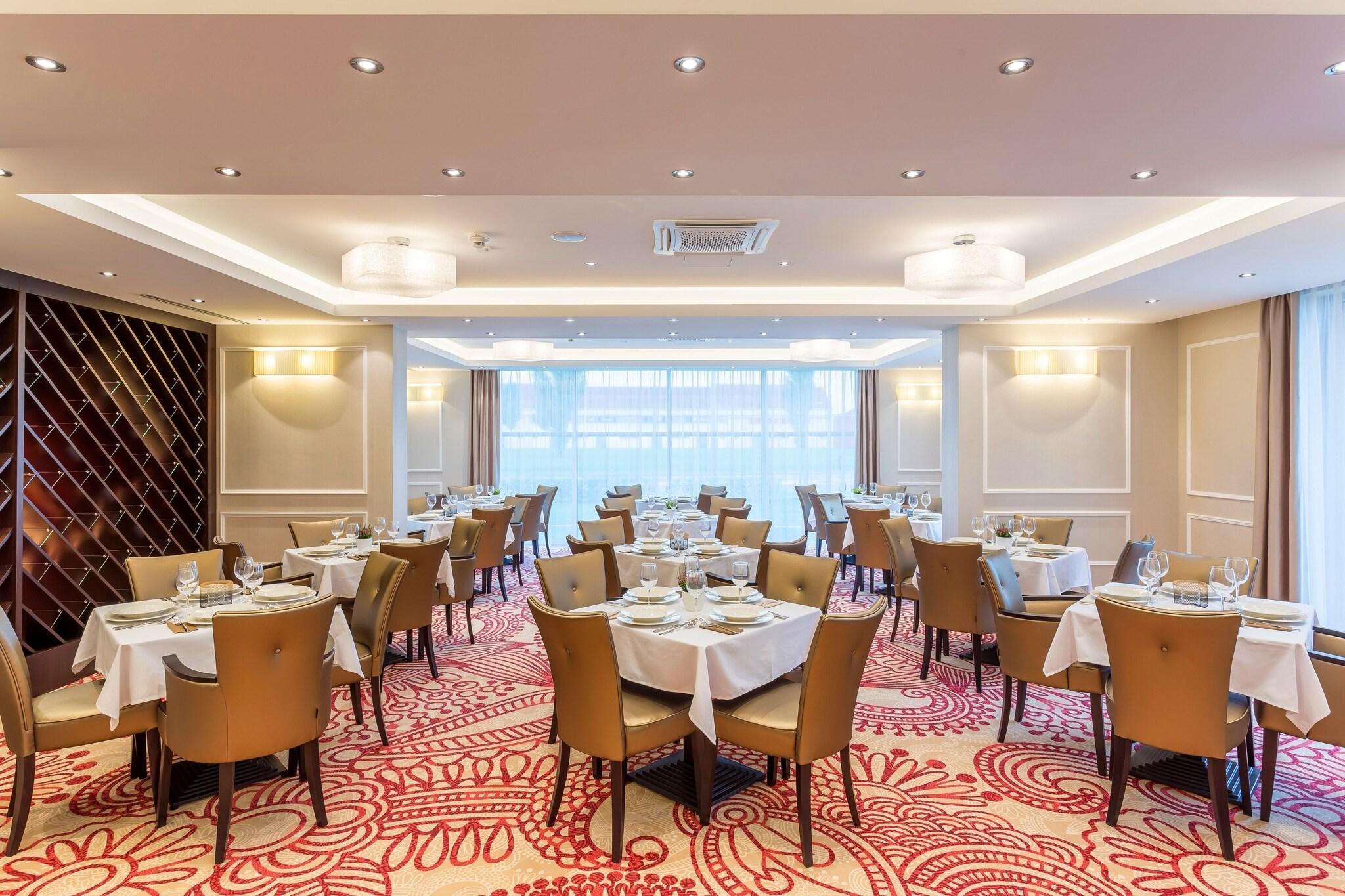 Restaurant Outlet Hotel Polgár