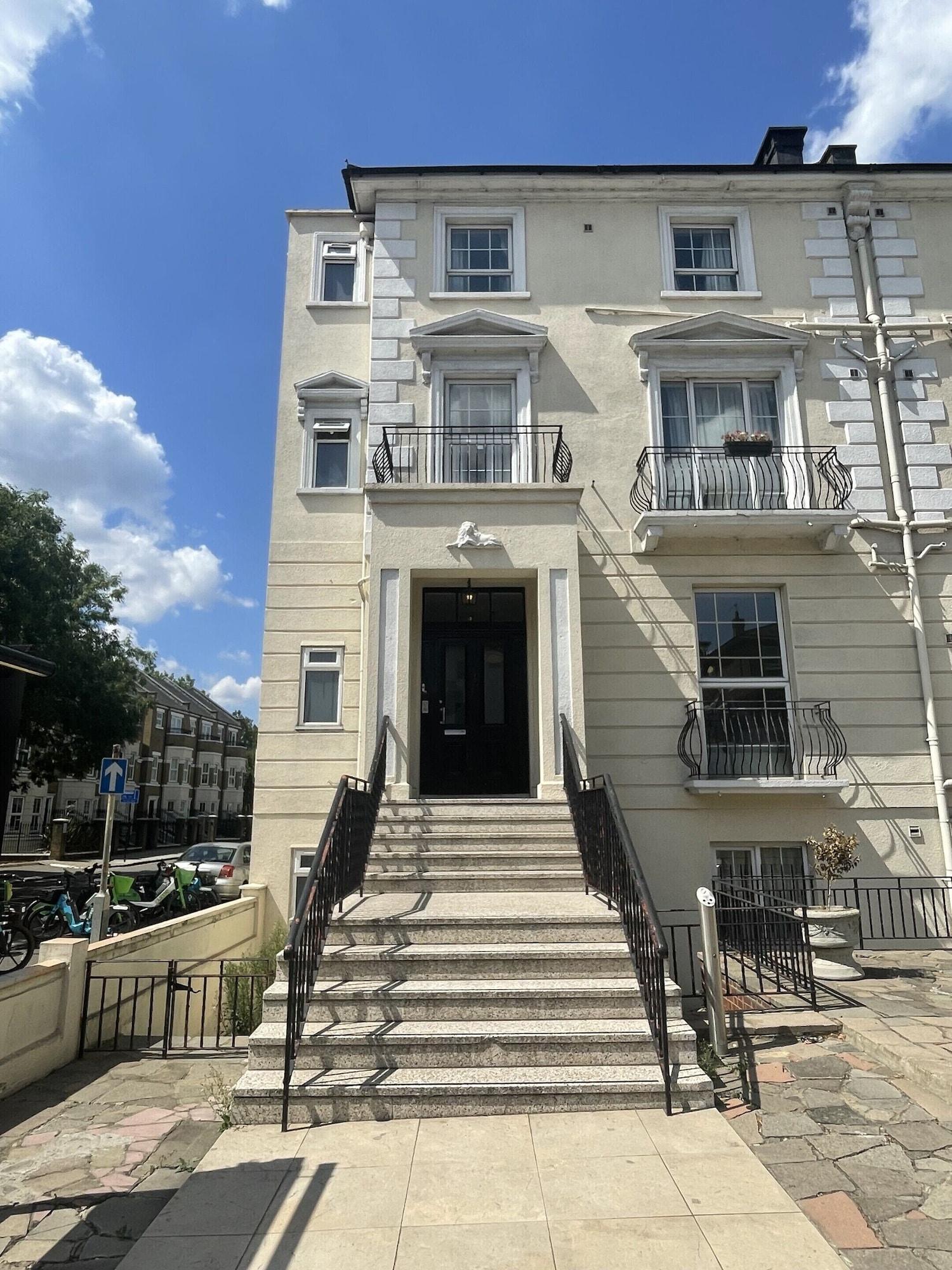 Vista Exterior The Chapter Hotels Camden Town