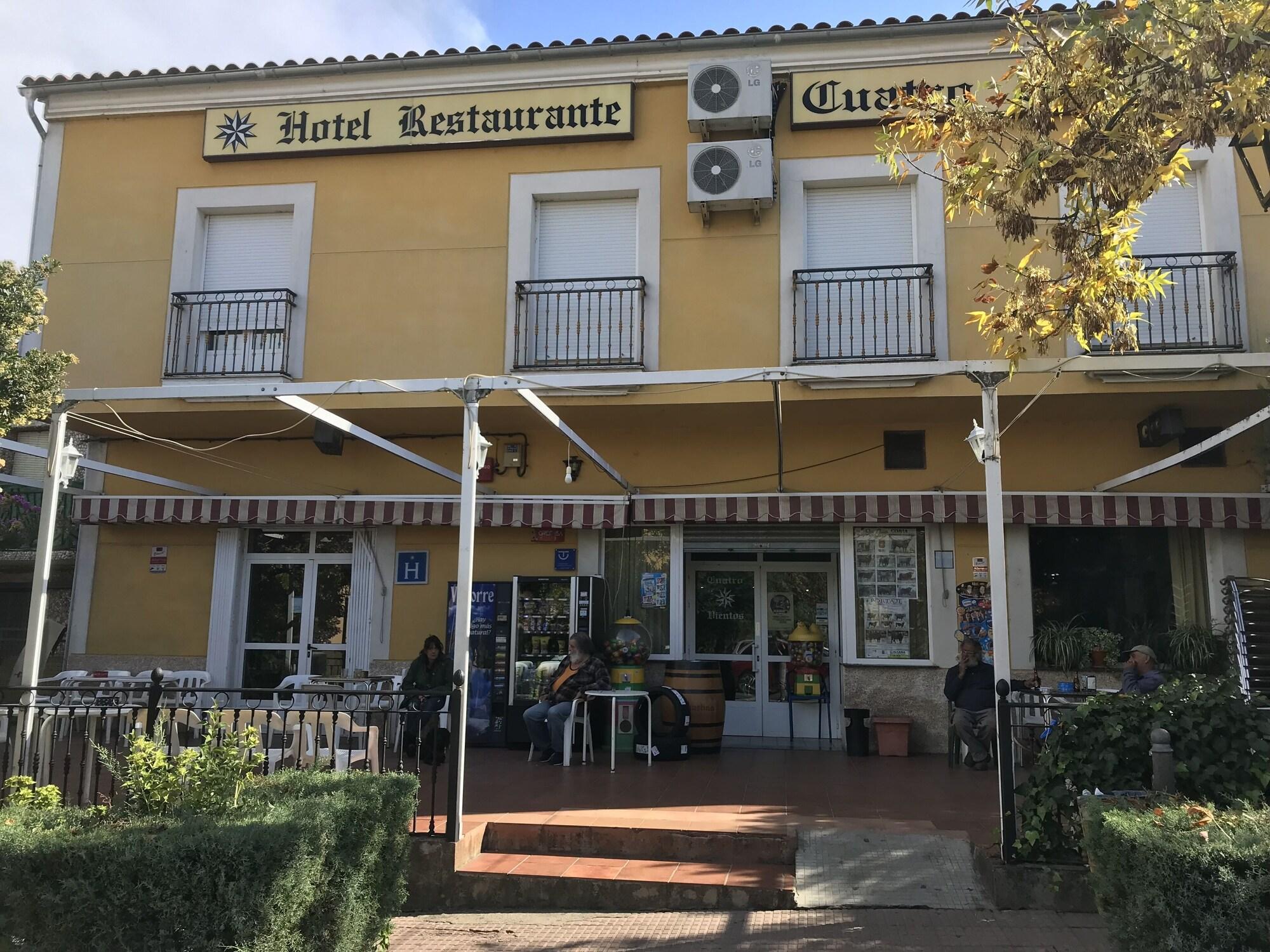 Vista Exterior Hotel Cuatro Vientos