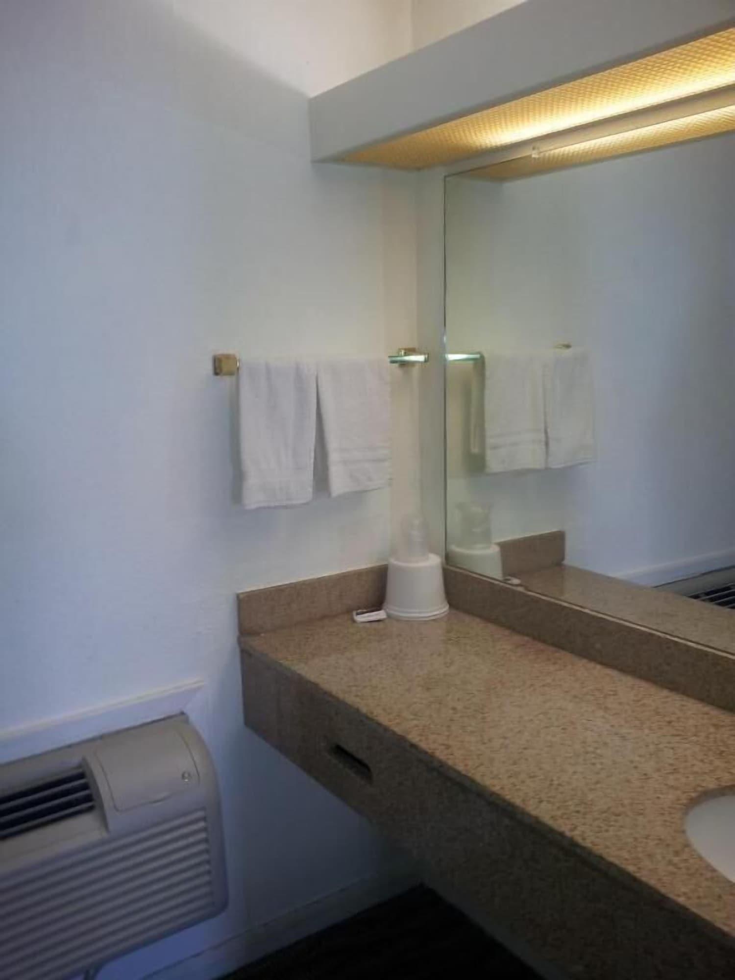 Equipamiento de Habitación Deluxe Inn