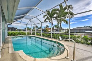 Alquiler Vacacional - Marco Island Home w/ Southwest Sun & 2 Mi to Beach