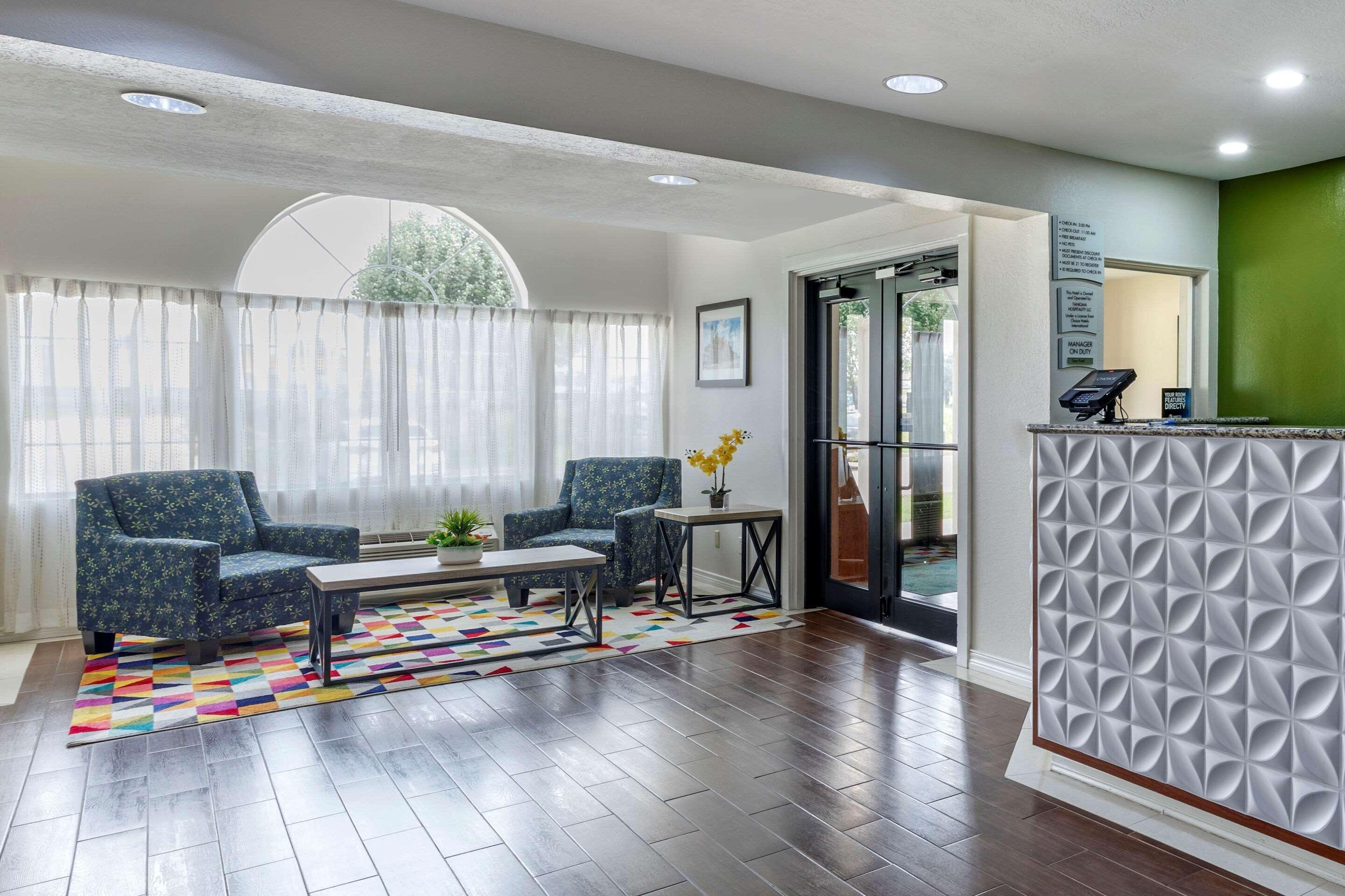 Vista Lobby Quality Inn & Suites Longview I-20