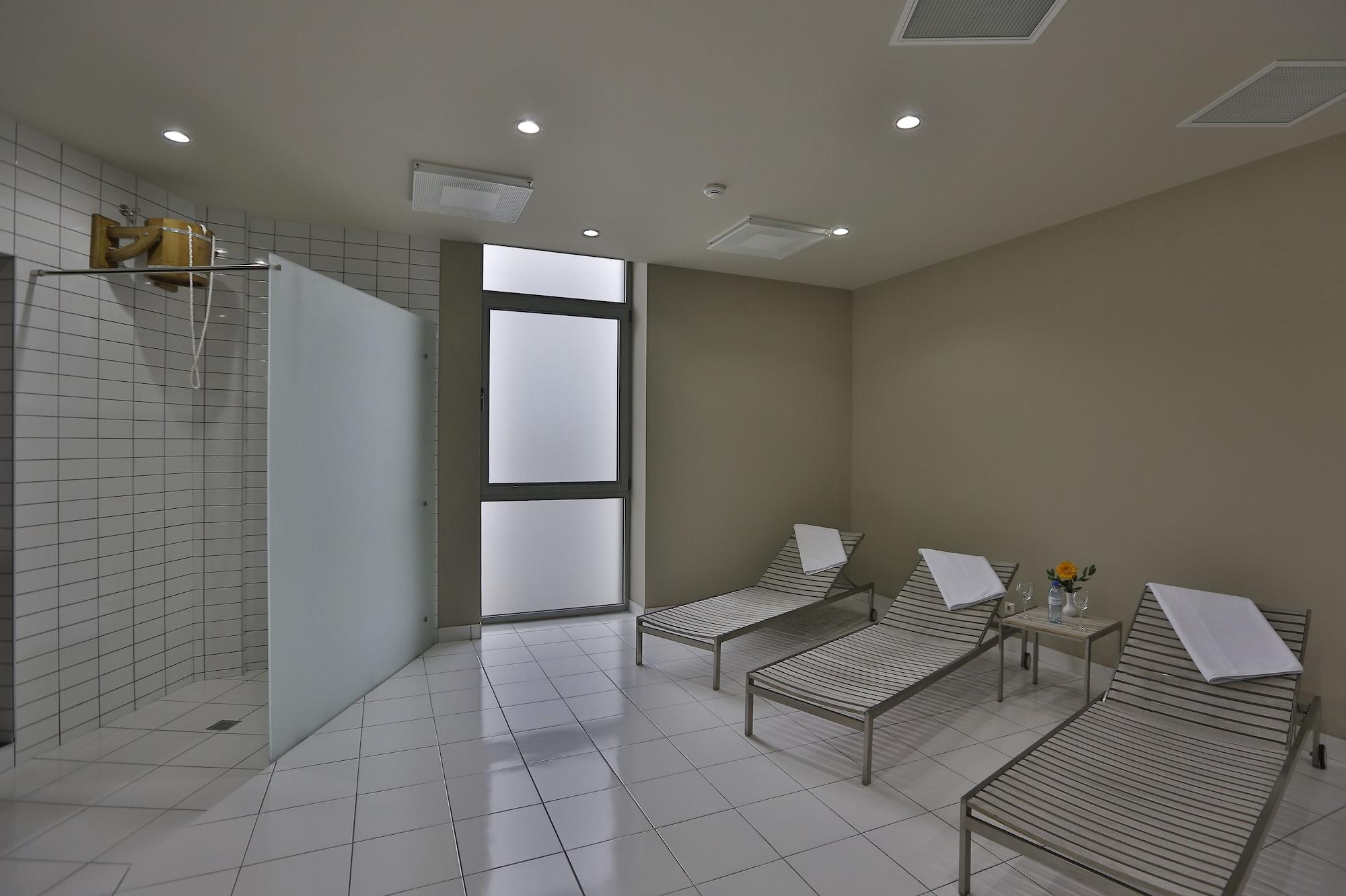 Spa Homebridge Hotel Apartments