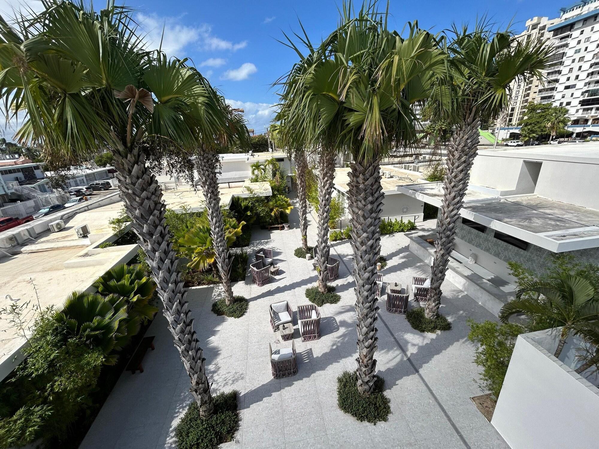 Vista Exterior Bali Hotel Adults Only Isla Verde