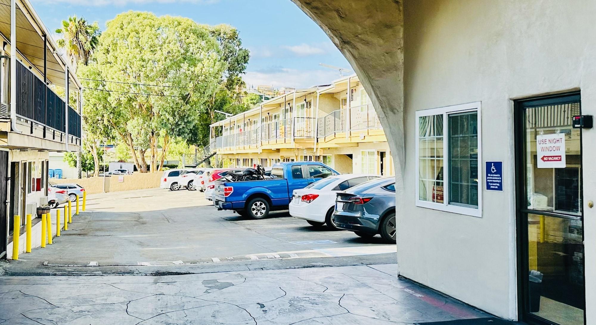 Vista Exterior Rodeway Inn Lemon Grove San Diego East