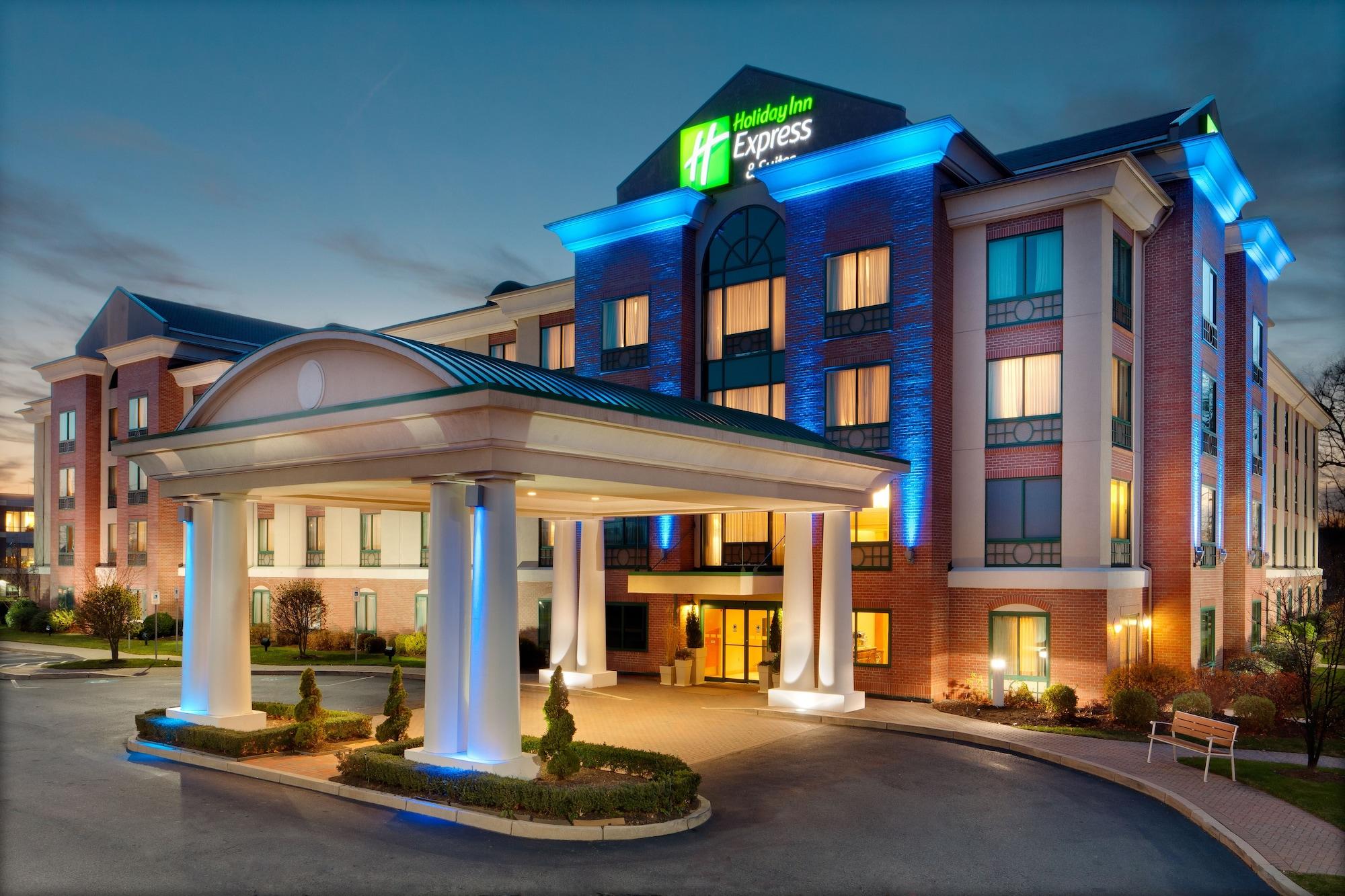 Vista Exterior Holiday Inn Express Hotel & Suites Warwick-Providence (Arpt) by IHG