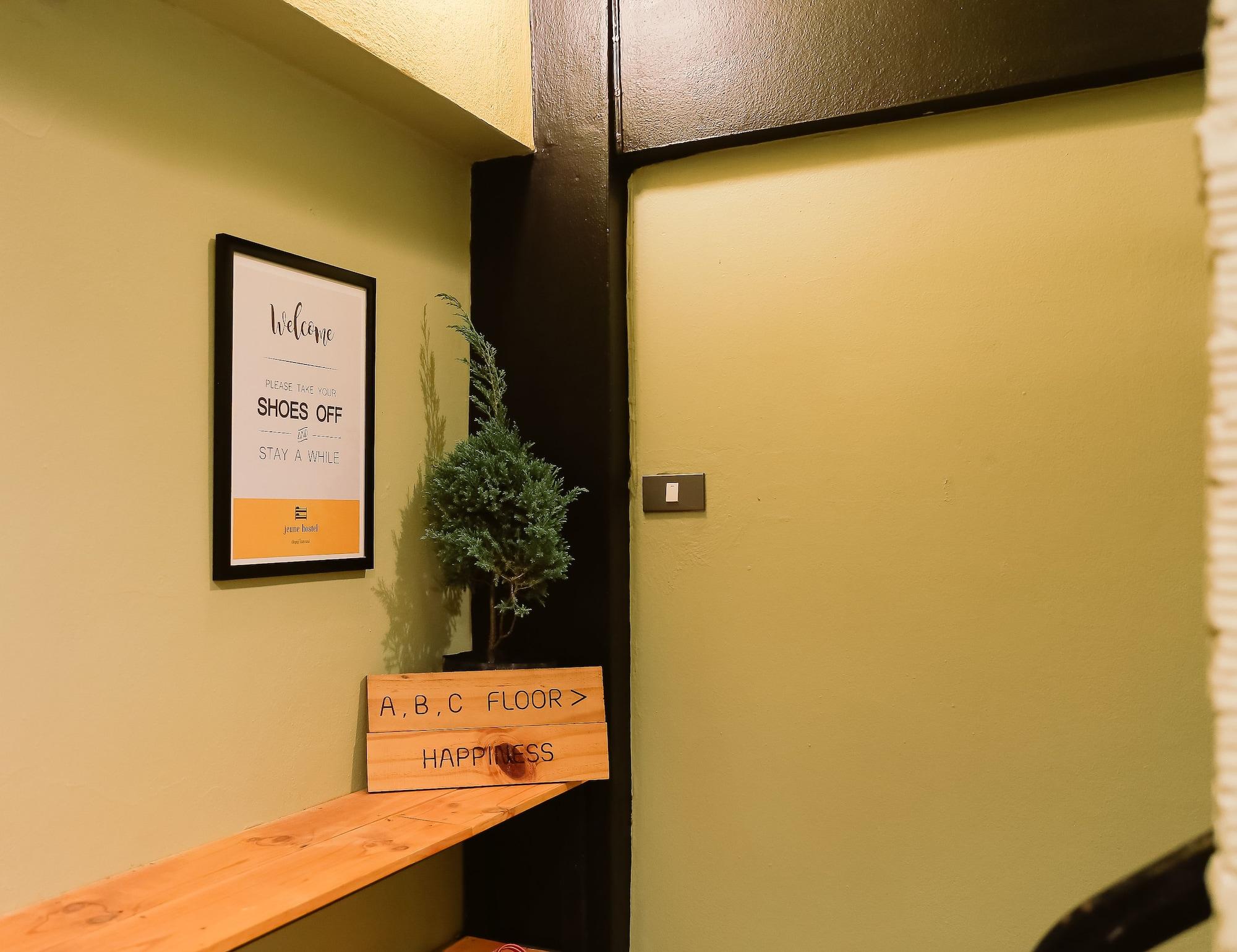 Vista Lobby Jeune Hostel Chiang Mai