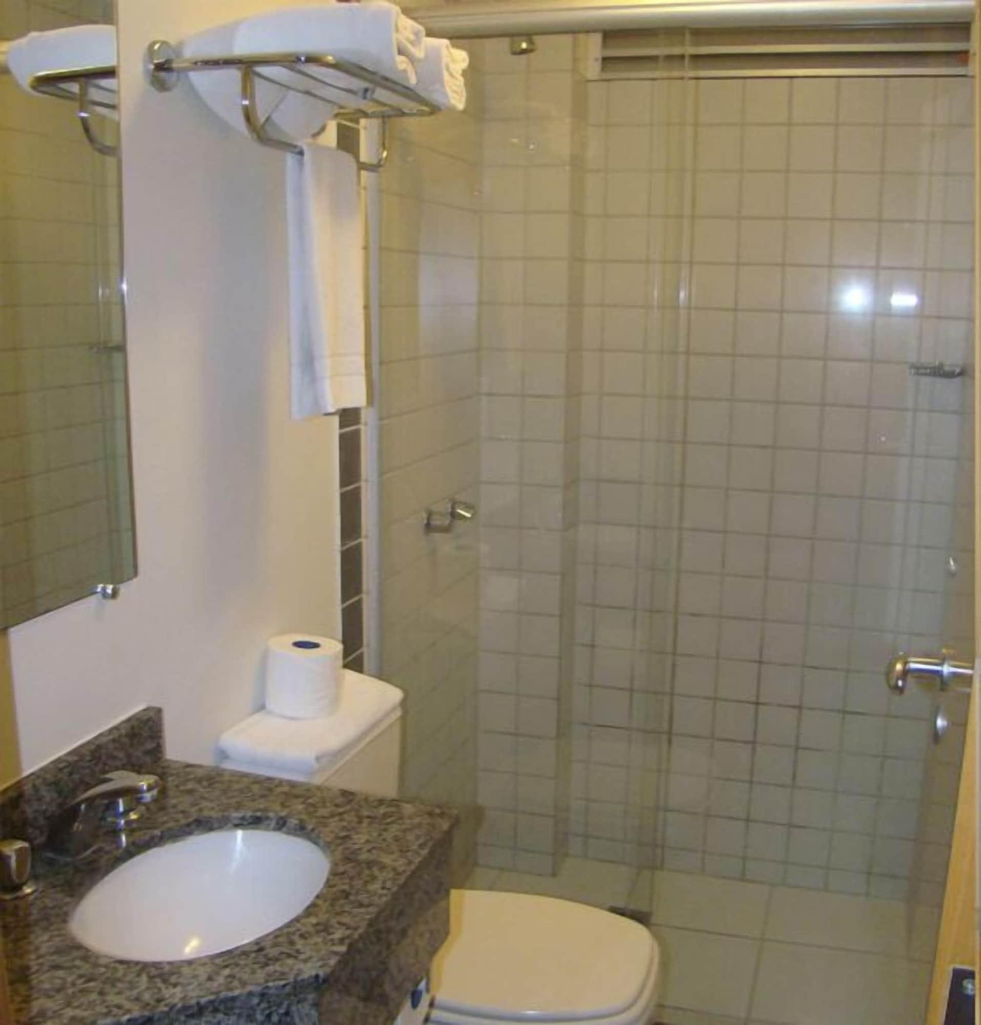 Equipamiento de Habitación Barigui Park Hotel