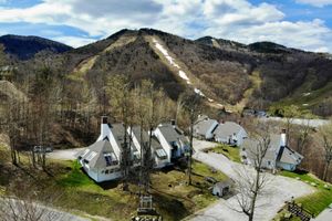 Alquiler Vacacional - SunBear - Ski On/Off - Condo on Mountain!
