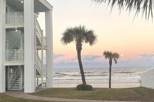 Alquiler Vacacional - King Suite Ocean View Condo #211