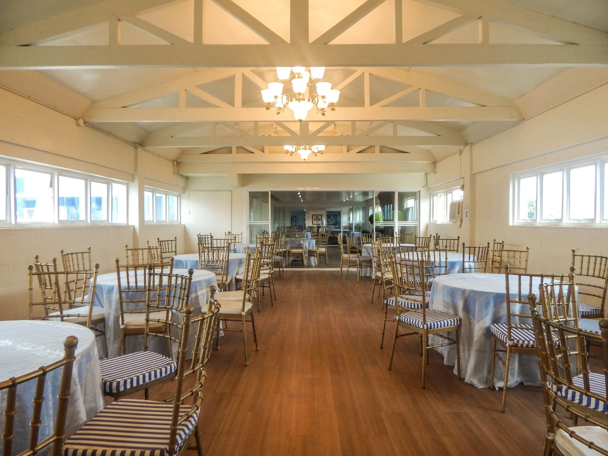 Vista Lobby The Alpa Hotel and Restaurant