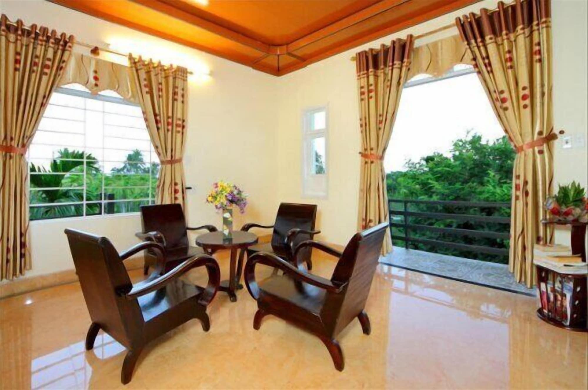Vista Lobby Strawberry Garden Homestay
