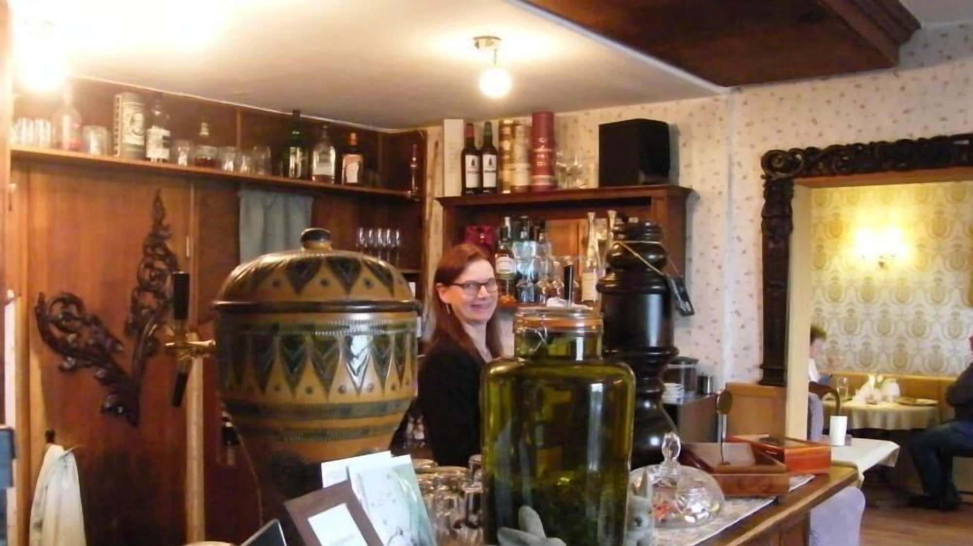 Bar/Salón Hotel und Restaurant Landhaus Hönow oHG