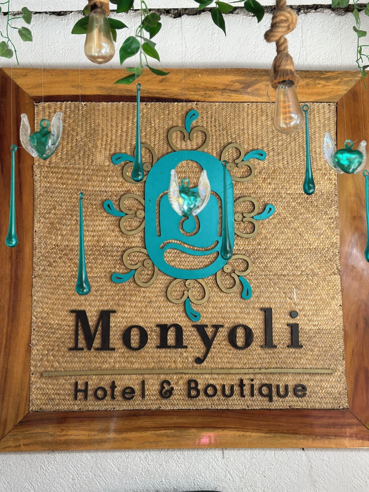 Varios Monyoli Hotel & Boutique