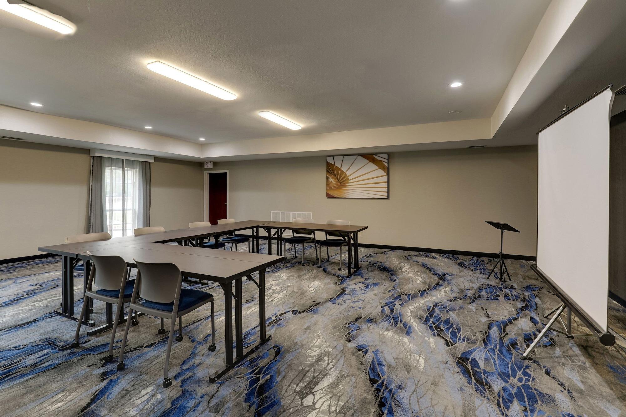 Sala de Reuniones Fairfield Inn & Suites Dallas Las Colinas