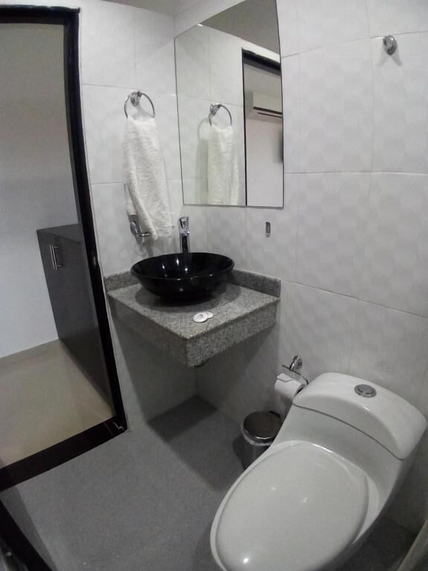 Equipamiento de Habitación A&L Hoteles - Hotel Adelaida