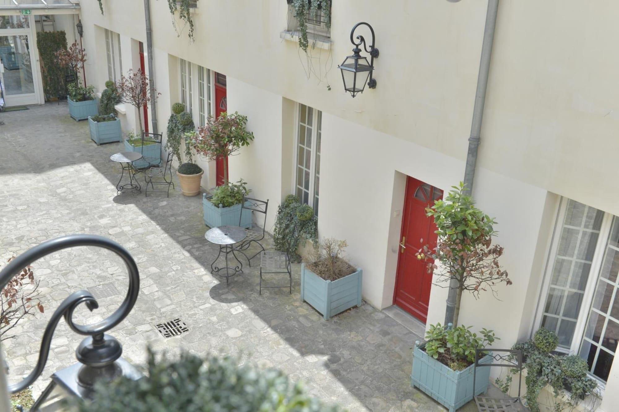 Vista Exterior Hotel Unic Renoir Saint Germain