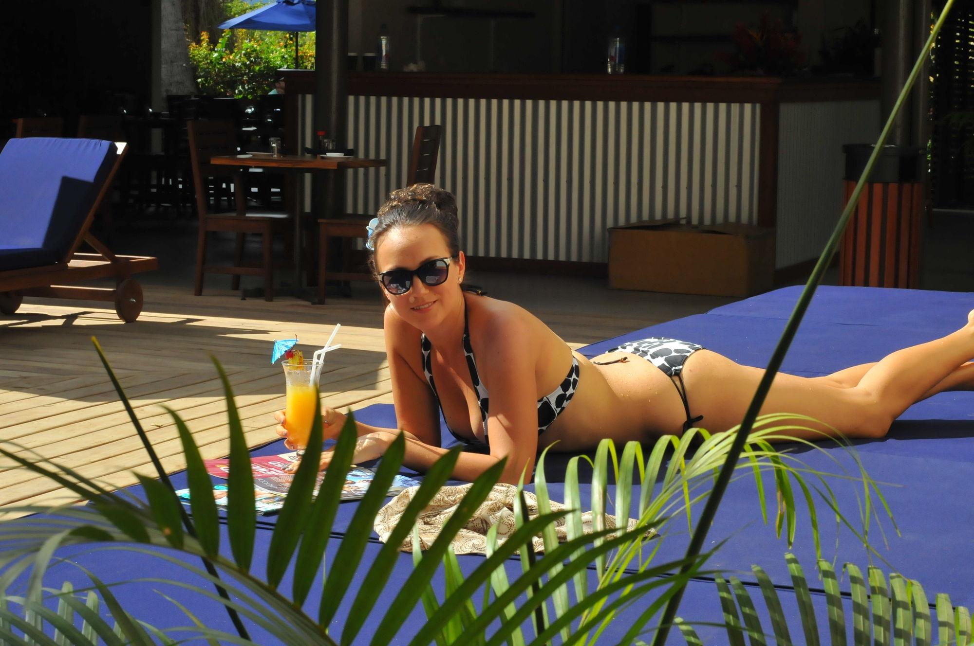 Bar/Salón Oasis Palms Hotel