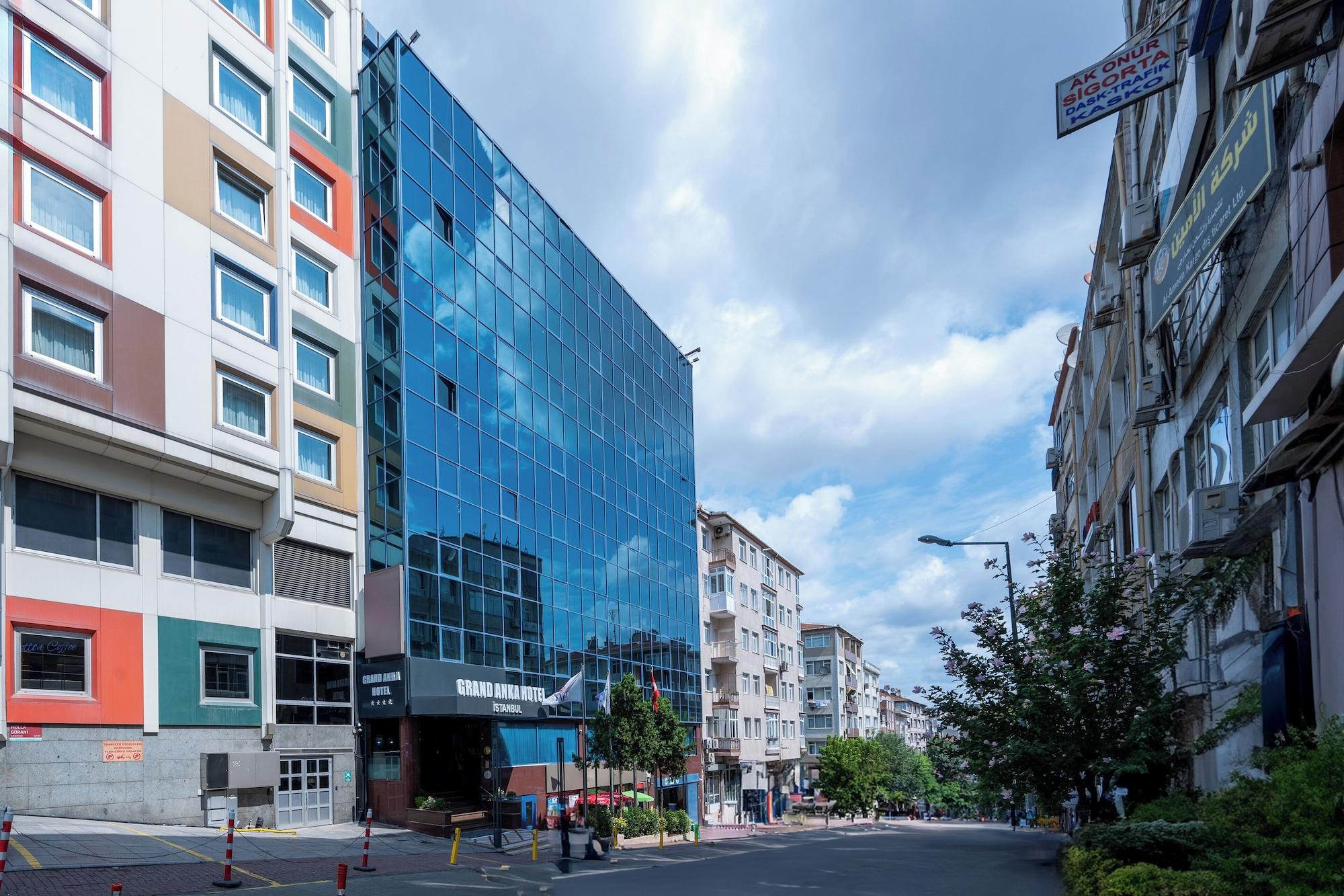 Vista Exterior Grand Anka Hotel
