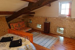 Alquiler Vacacional - Stone Village House with Pool in the Heart of Saint Sernin de Duras