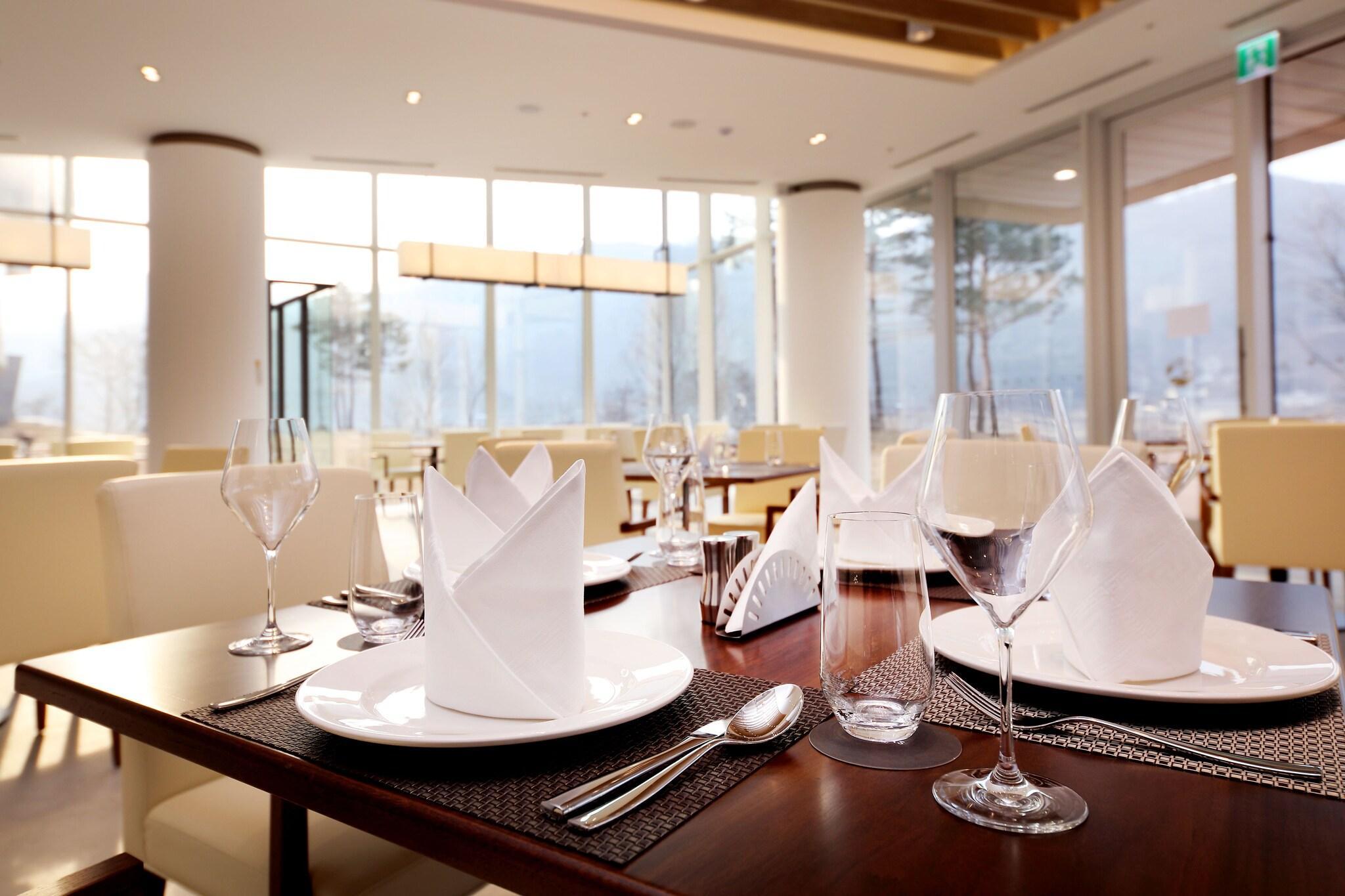 Restaurant Midas Hotel & Resort