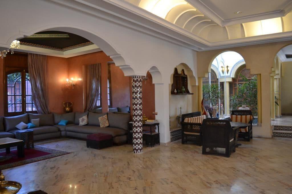 Vista Lobby Dar Tahra