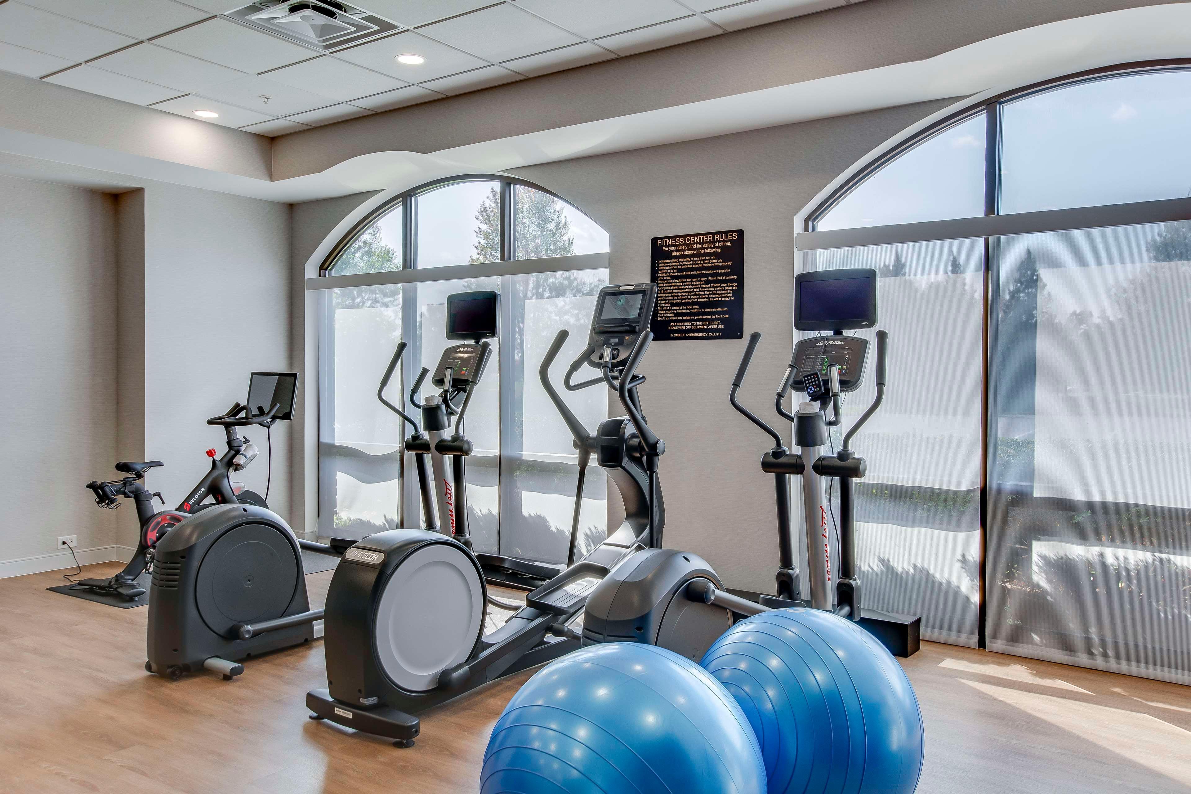 Instalaciones Recreativas Embassy Suites Louisville East