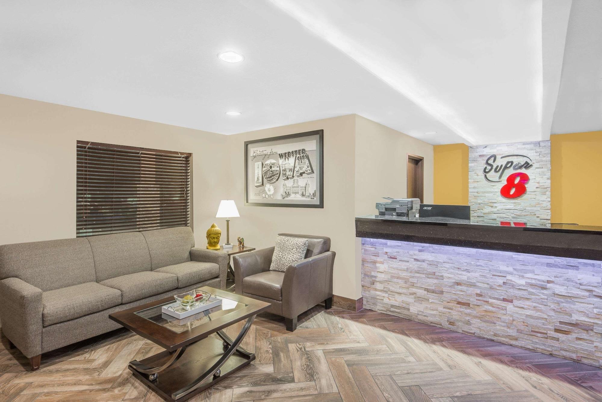 Vista Lobby Super 8 by Wyndham Webster City IA
