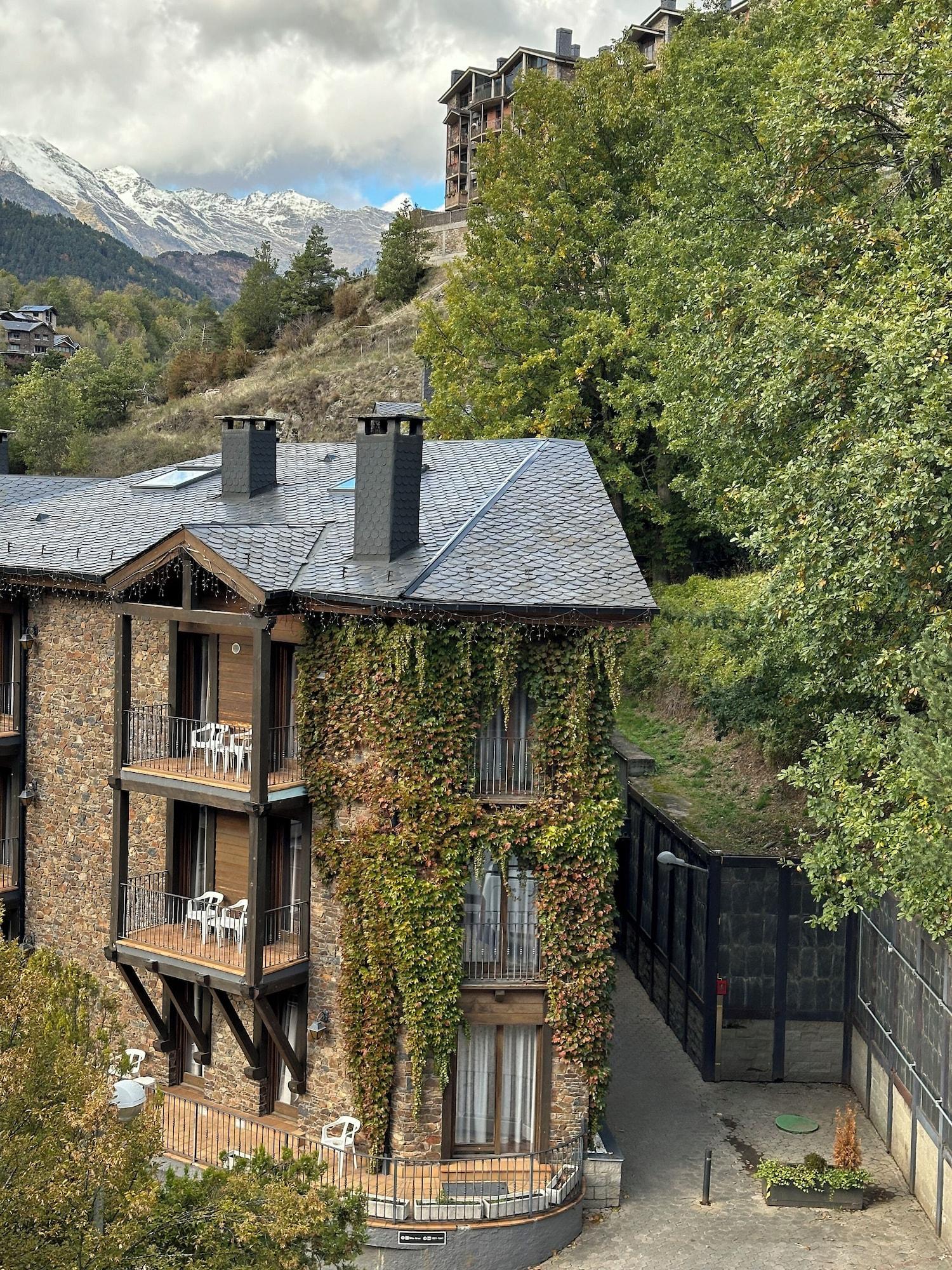 Vista Exterior Aparthotel Anyóspark Mountain & Wellness Resort