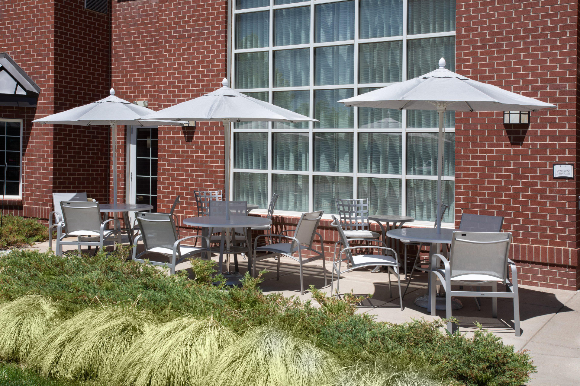 Vista Exterior Staybridge Suites Denver International Airport by IHG