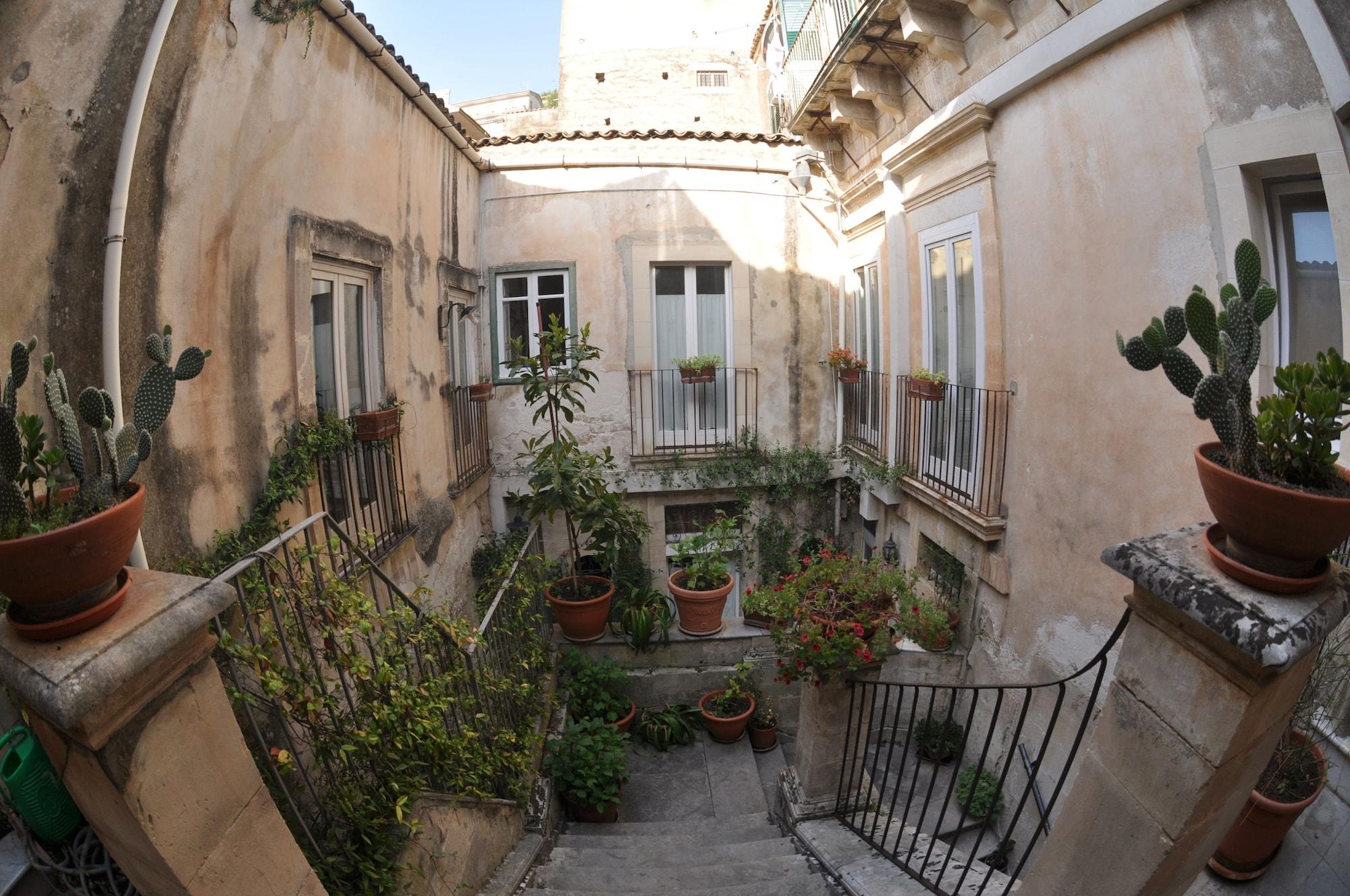 Vista Exterior Palazzo 'Il Cavaliere' - B&B di Charme