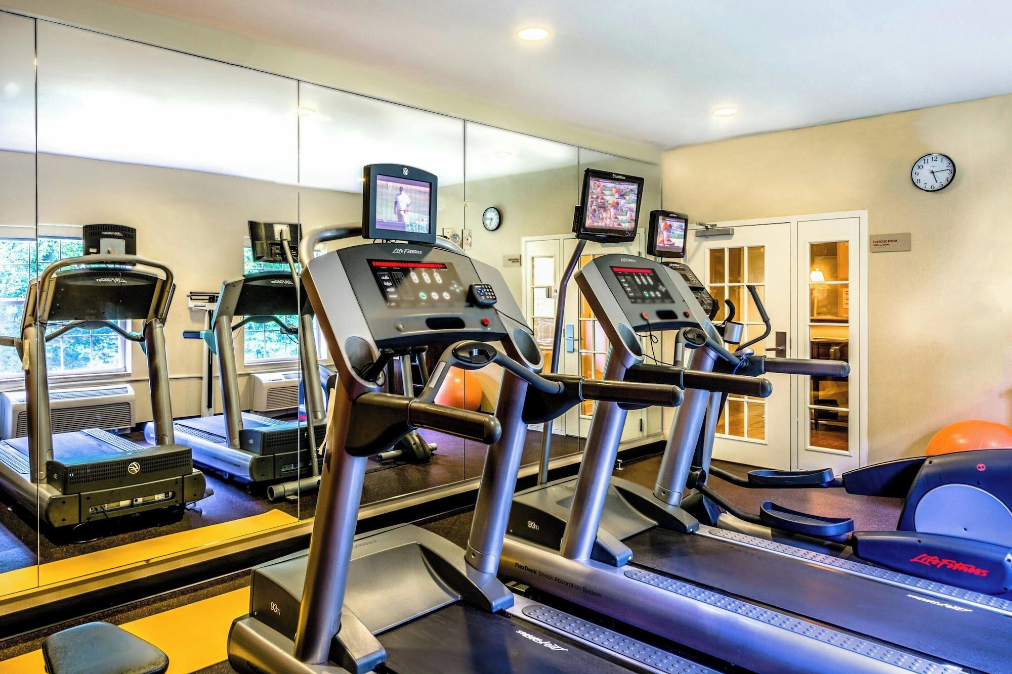 Gimnasio TownePlace Suites by Marriott Baltimore BWI Airport