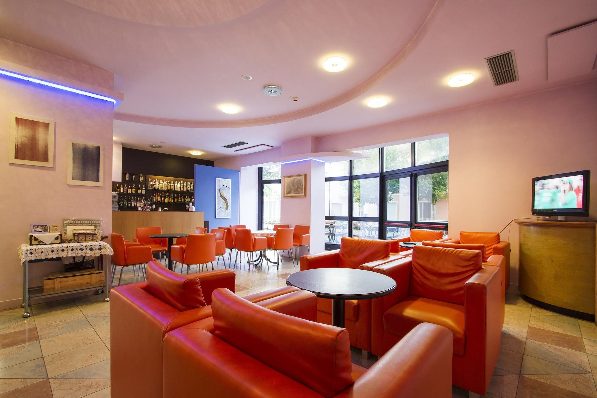 Bar/Salón Hotel Sirena
